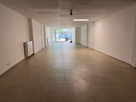 bien professionnel à louer à brasschaat € 2.250 (lo1y3) - the real estate company | zimmo
