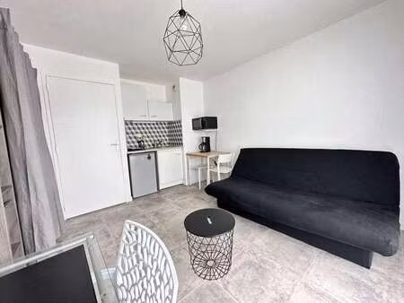 location appartement t1 meublé à nantes cité des congrès (44000) : à louer t1 meublé / 19m