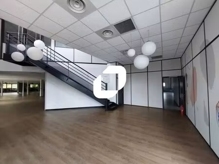 vente bureaux 1 721 m²