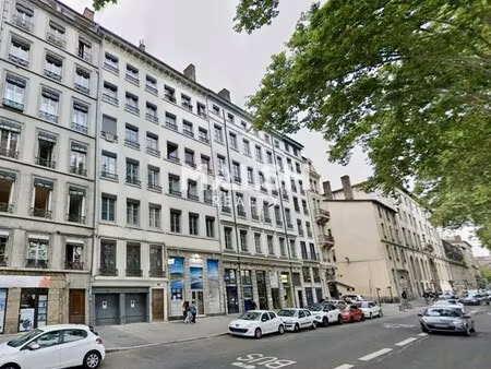 location bureaux 243 m²