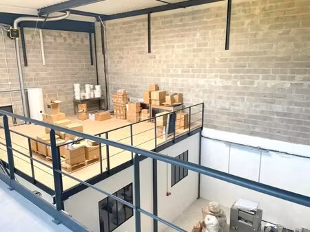 vente local d’activités poissy 78300 171m²