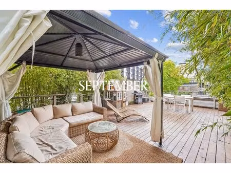 avenue hoche - parc monceau - elégant 3 pièces avec terrasse a