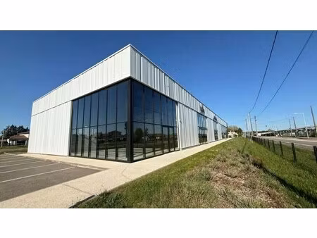 location commerce bourg en bresse 01000 299m²