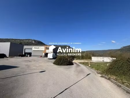 vente commerce ornans 25290 380m²