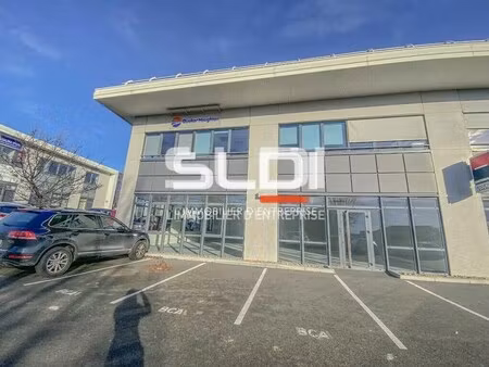 location commerce villefranche sur saone 69400 222m² à 457m²