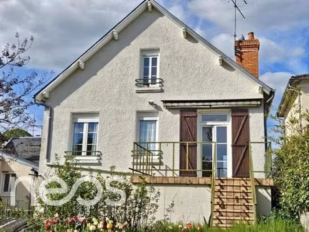 maison sur sous sol total  110m²  3 chambres  bourges aeroport