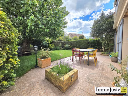 maison individuelle 8 pièces avec garage double !!
