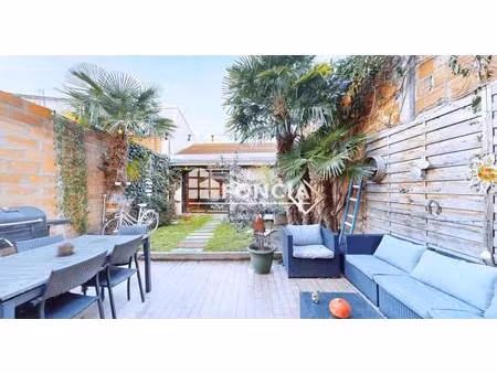 exclusivité – maison familiale 6 pièces – beaux volumes – jardin – dépendance – parfait ét