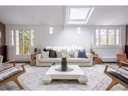 maison 5 pièces - 182 m²