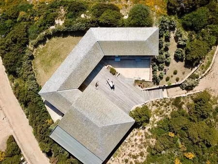 villa de 4 chambres de luxe en vente ile de cavallo  bonifacio  corse-du-sud  corse