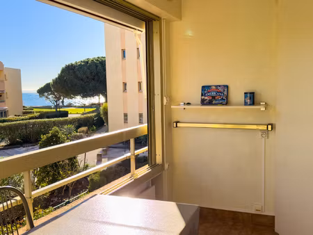 baisse de prix : studio cabine sur la plage