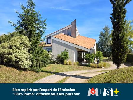 maison d’architecte avec piscine – volumes exceptionnels & cadre privilégié a 10mn de l oc