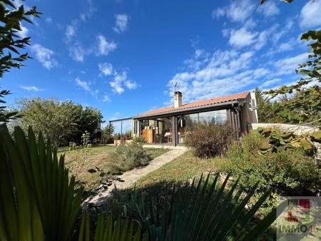 maison avec deux parties habitables sur beau parc de 3000m²