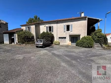 maison t3 de bourg avec grand garage