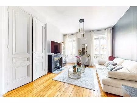 superbe appartement t2 de 44m² - rue molière  lyon 6