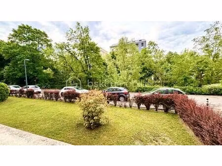 à vendre – studio lumineux avec balcon exposé plein sud à proximité immédiate du centre-vi