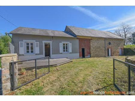fermette de village 85 m² avec granges et 3000 m²