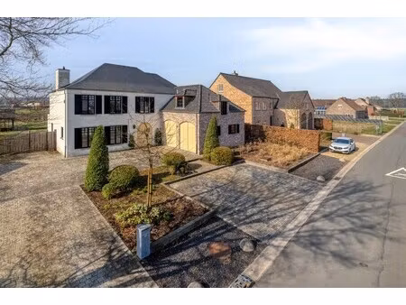 huis te huur in westerlo met 5 slaapkamers