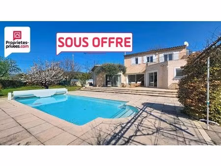 villa 5 pieces 143 m2 avec piscine   grand garage sur terrain plat de 1500 m2