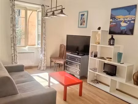 rare 2 pièces lumineux avec cave