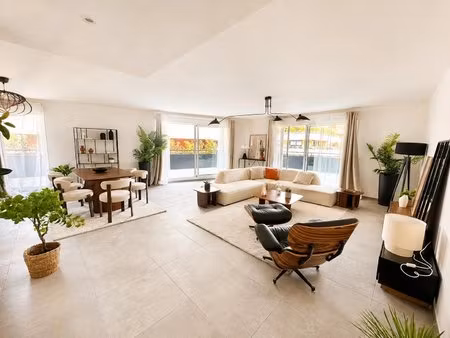 nice liberation/5p/terrasse 70 m2/stationnement