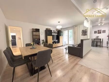 appartement de 4 pièces de luxe en vente à les lilas  france