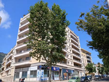 vente appartement 4 pièces 62 m² toulon (83100)