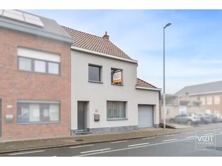op te frissen woning met 3 slaapkamers