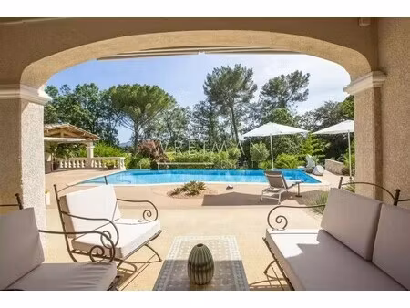 villa de luxe à vendre à la motte : 1 300 000 € | 238m²