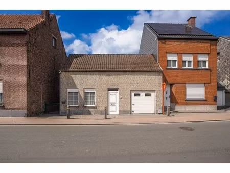 charmante woning nabij centrum van opwijk