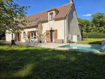 maison traditionnelle de 196 m² à saint-valerien