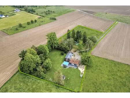 uitzonderlijk gelegen landhuis omgeven door natuur en rust