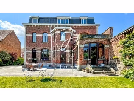maison de luxe à vendre à deûlémont : 685 000 € | 563m²