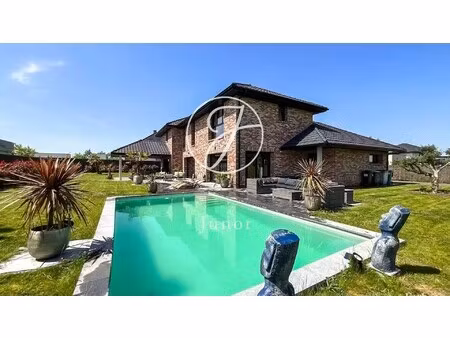 maison de luxe à vendre à mérignies : 1 100 000 € | 283m²