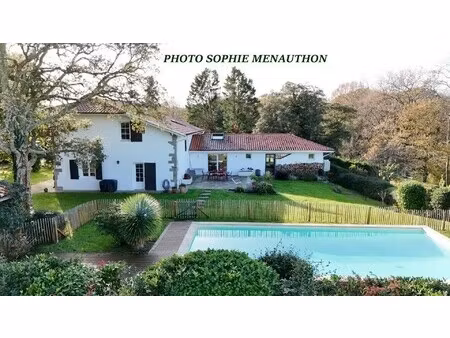 maison de luxe à vendre à saint-martin-de-seignanx : 997 500 € | 205m²