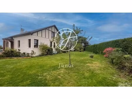 maison de luxe à vendre à templeuve-en-pévèle : 790 000 € | 272m²