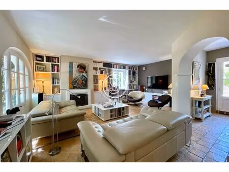 villa de luxe à vendre à uzès : 945 000 € | 181m²