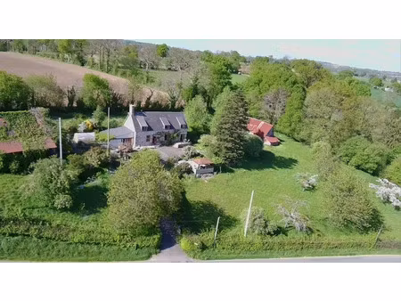 vente maison 6 pièces 151 m² à notre-dame-de-livoye (50370)  220 500 €