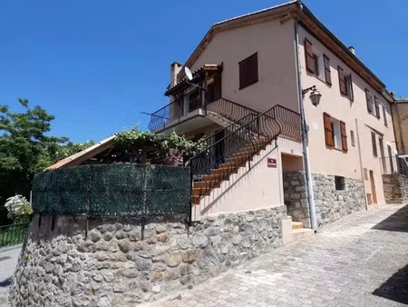 vente maison 9 pièces 155 m² à saint-antonin (06260)  220 000 €