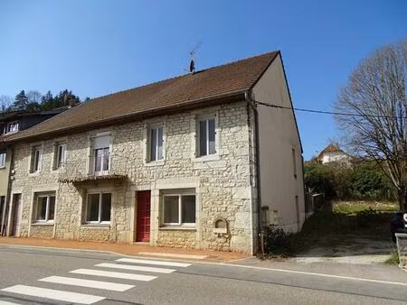 achat immeuble 339m² clairvaux les lacs 39130