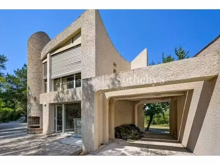 maison de luxe à vendre à aix-en-provence : 590 000 € | 150m²