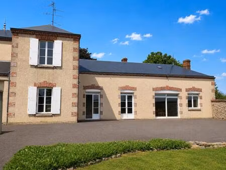 ancienne ecole de 165 m2 à rénover