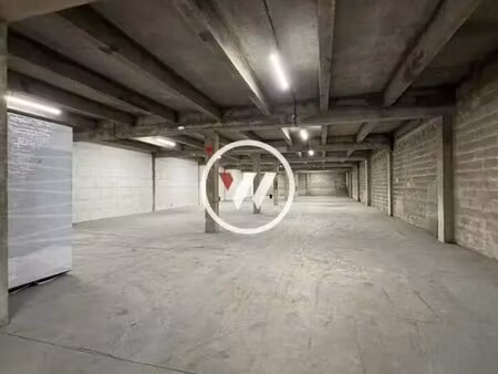 location entrepôt le blanc mesnil 93150 827m²