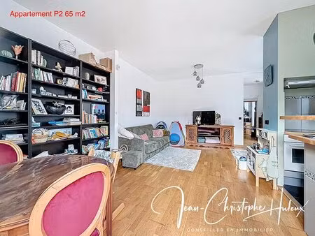 30000 nimes immeuble de 3 appartements loués