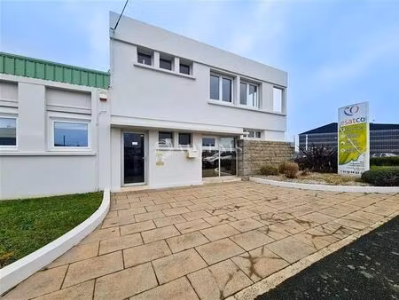 location local d’activités saint brieuc 22000 650m²