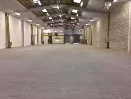 location entrepôt 2250m²