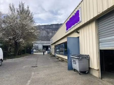 vente local d’activités crolles 38920 420m²