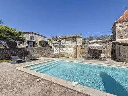 maison de campagne avec vue dominante + piscine + gîte