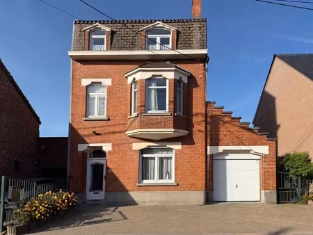 huis te koop in hennuyères met 5 slaapkamers