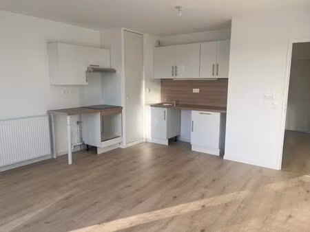 location appartement 3 pièces 59m² verson 14790